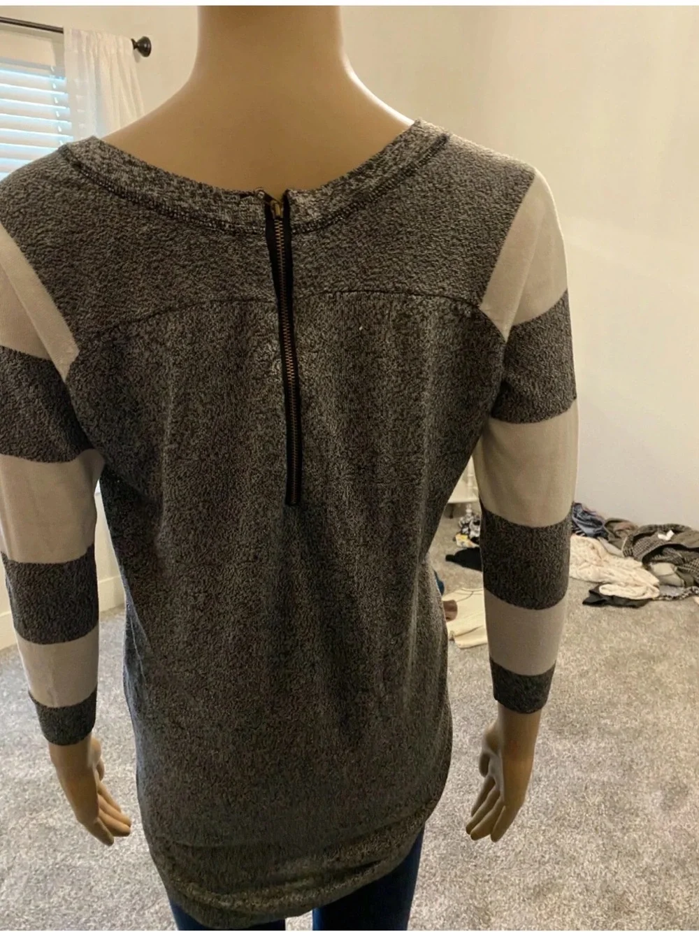 Altar'd State open knit Grey Marled sweater High Low Size small-021